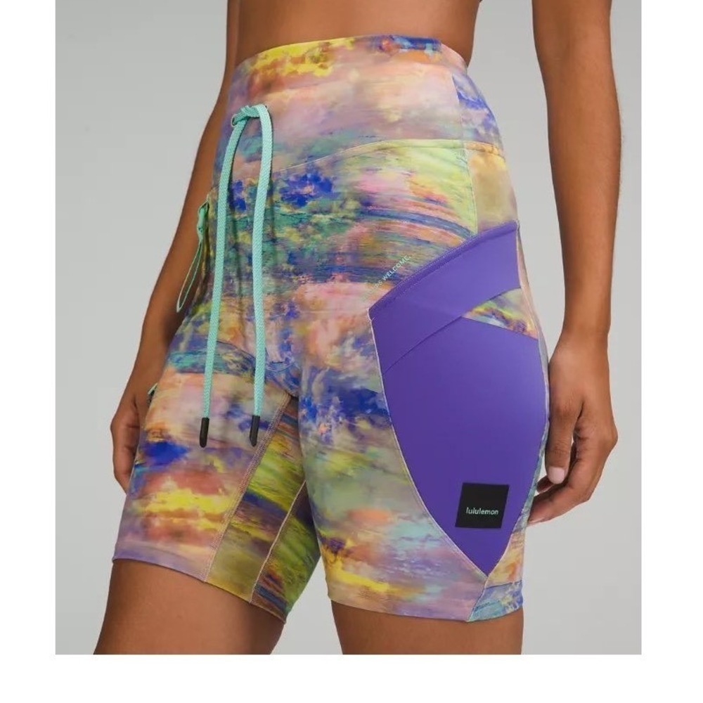 Lululemon Cargo SHR Hiking Shorts 8" Inseam Size 8 Multicolor